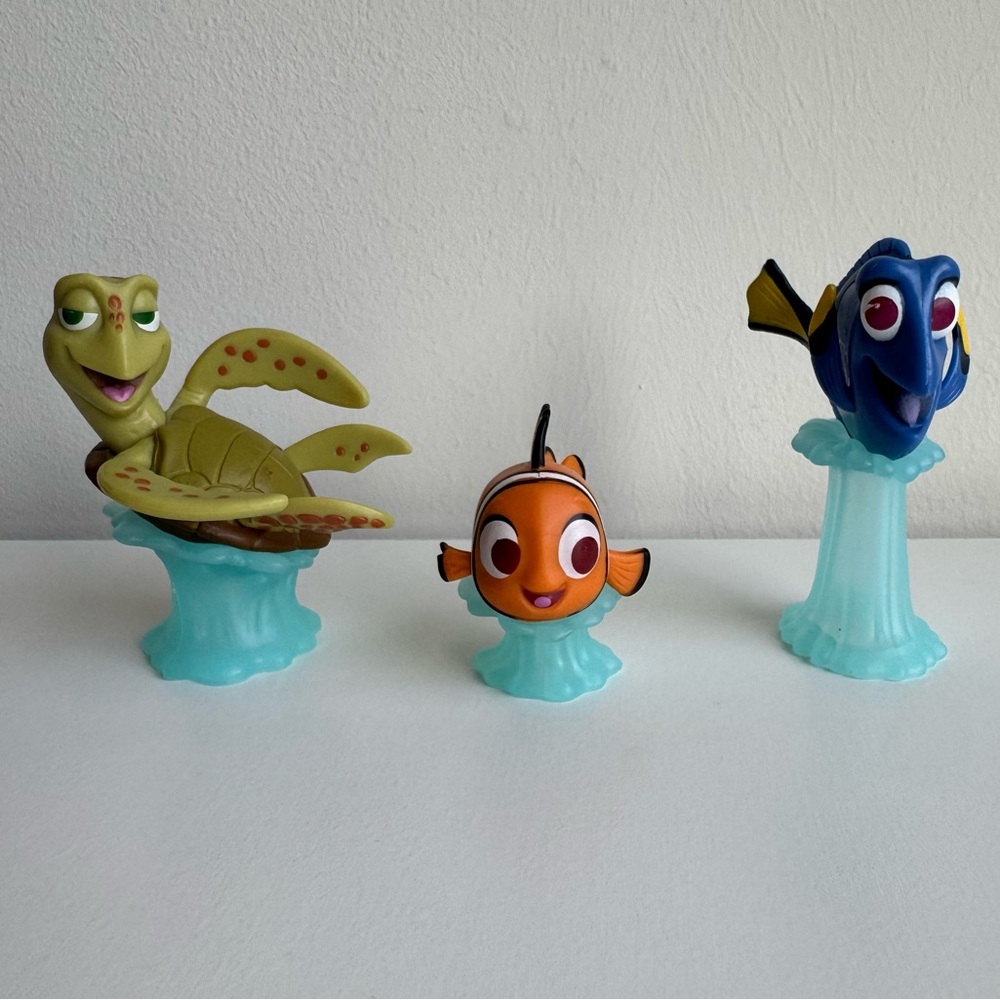 Disney 100 Finding Nemo Characters Figure Set